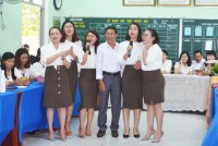 CĐCS trường Tiểu học Nhơn Phú tổ chức tọa đàm và thi tiếng hát hay karaoke