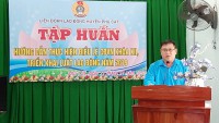 LĐLĐ huyện Phù Cát: Tập huấn hướng dẫn thực hiện Điều lệ Công đoàn  Việt Nam và triển khai Bộ Luật lao động năm 2019