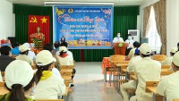 Công đoàn Khu kinh tế tỉnh thăm doanh nghiệp và  tặng quà công nhân lao động tại Công ty TNHH sinh hóa Minh Dương
