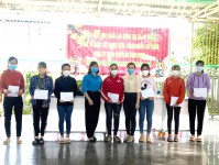 LĐLĐ thị xã An Nhơn thăm và tặng quà cho đoàn viên, CNLĐ của CĐCS Công ty TNHH Sepplus Bình Định